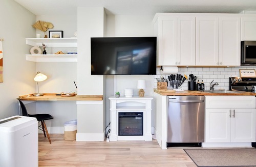 St. Johns House | WFH Friendly: Walkable Portland Townhome