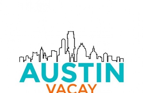 Hyde Park House | WFH in Central Austin! Parking + Patio + King Bed