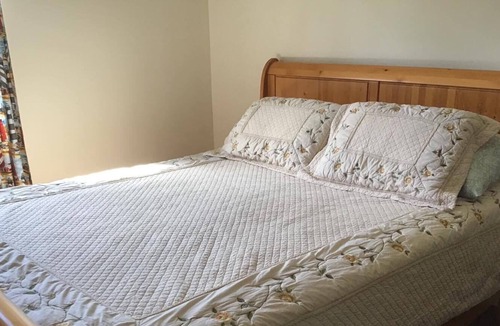 Tiddville Cottage | Whale Cove Cottage