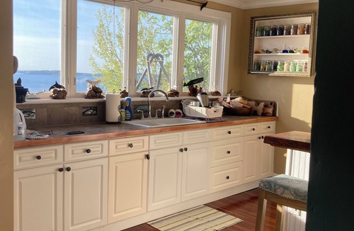 Lubec Cottage | Whale Ledge Cottage - In the heart of Lubec with AMAZING Waterviews!