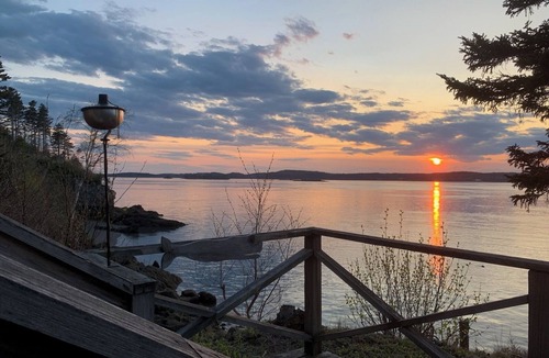Campobello Island Cottage | Whale Of A View, Campobello Island LOCATED ON OCEAN, 3 BR: FABULOUS VIEWS