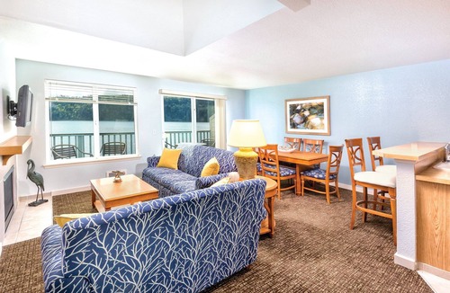 Adelma Beach Resort | Whale watching mecca!