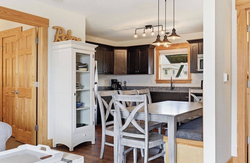 South Nags Head Cottage | Whalebone Oceanside 3 Bedroom Cottage F