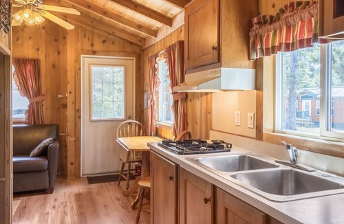 South Beach Cabin | Whaler's Rest RV & Camping Resort