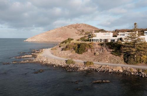 Encounter Bay Villa | Whalers Rest- Ocean Front- Victor Harbor