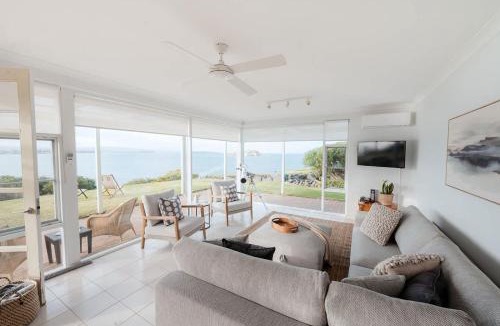 Encounter Bay Villa | Whalers Rest- Ocean Front- Victor Harbor