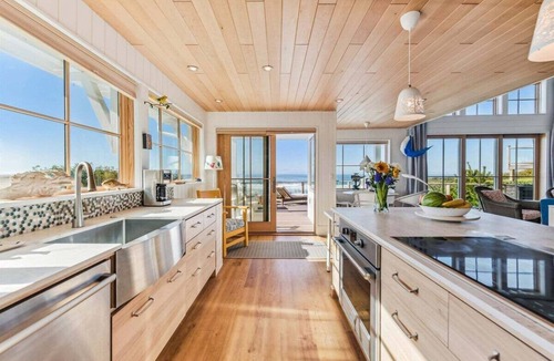 Arch Cape House | Whaletopia - Spectacular Oceanfront Vistas!