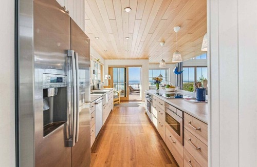 Arch Cape House | Whaletopia - Spectacular Oceanfront Vistas!