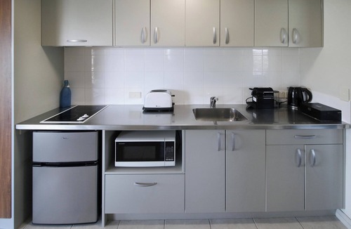 Manly Apartment | Whangaparaoa Lodge Motel