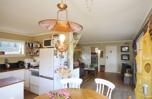 Whangapoua House | Whangapoua Classic Kiwi Bach