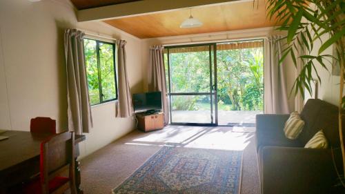 Kerikeri House | Wharepuke Subtropical Accommodation