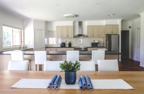 Echuca Villa | Wharparilla House