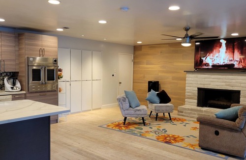 West Davis Manor House | What a Rare Find-with Pool