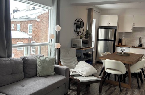 Paine-Sec Apartment | What a View! Chateau, Balcony incredible view of the Chateau! Free parking!