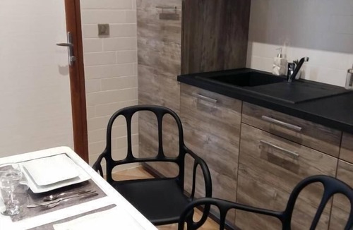 Saint-Vulbas Hotel | What Else Hotel