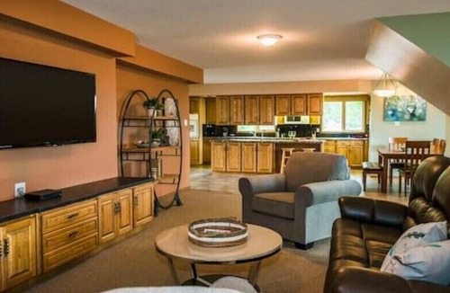 Brandon Condo | Wheat City Retreat
