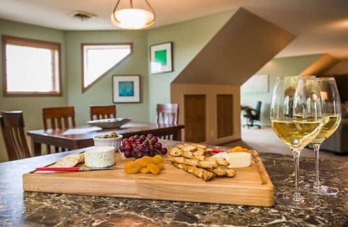 Brandon Condo | Wheat City Retreat