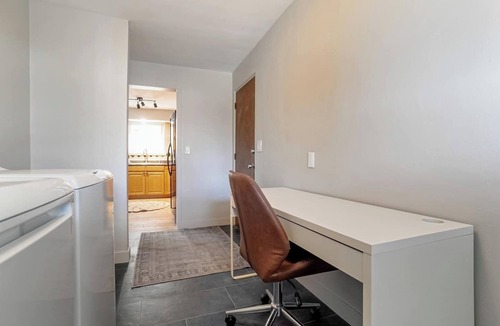 Barths House | Wheat Ridge Retreat | 2 Bed | Yard & Parking