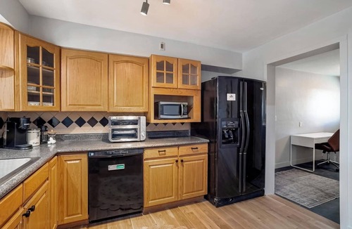 Barths House | Wheat Ridge Retreat | 2 Bed | Yard & Parking