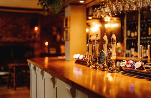 Burgh Saint Peter Hotel | Wheatacre White Lion