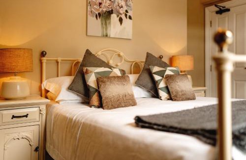 Burgh Saint Peter Hotel | Wheatacre White Lion