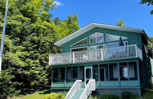Lac-Louisa Cabin | Wheatfield Cottage - Lakefront Stress Free Getaway