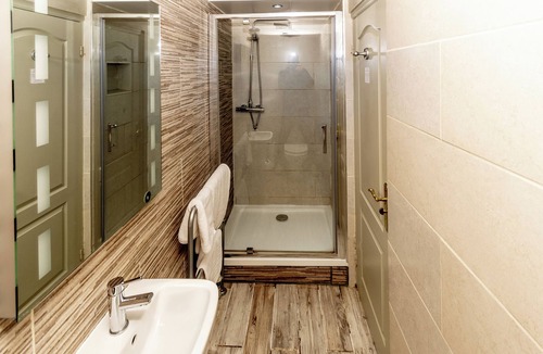 Onneley Hotel | Wheatsheaf Inn