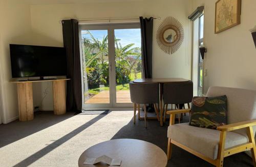 Gisborne House | Wheatstone Hideaway