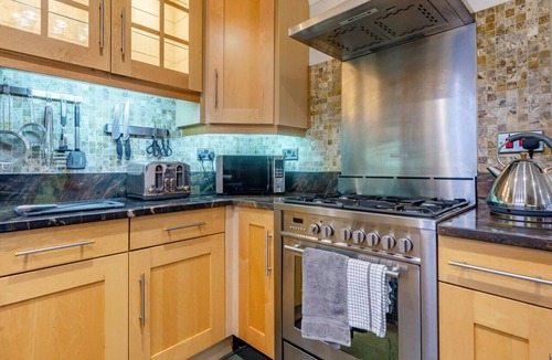 Warwick House | Wheelwright Mews House