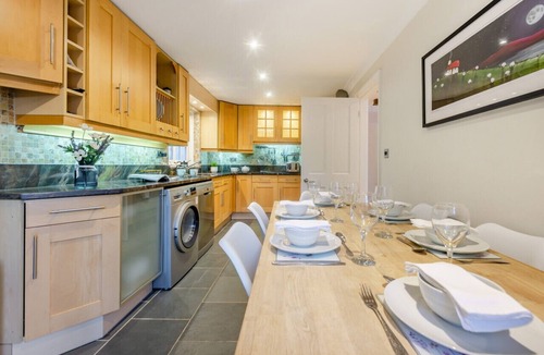 Warwick House | Wheelwright Mews House