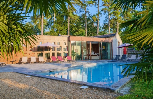 Candes-Saint-Martin House | When heritage, art and well-being meet