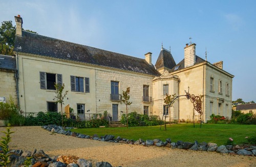 Candes-Saint-Martin House | When heritage, art and well-being meet