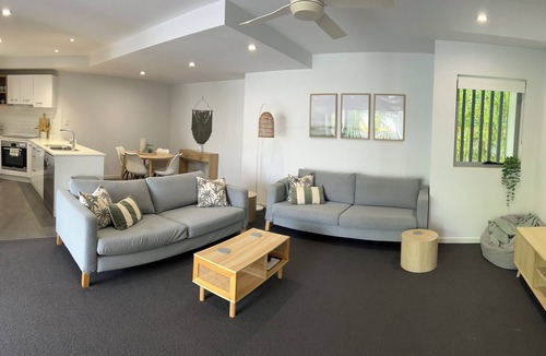 Manly Apartment | When size does matter! and a great location to