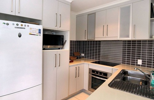 Bargara Apartment | Where bush meets the sea