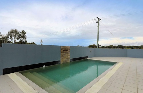Bargara Apartment | Where bush meets the sea