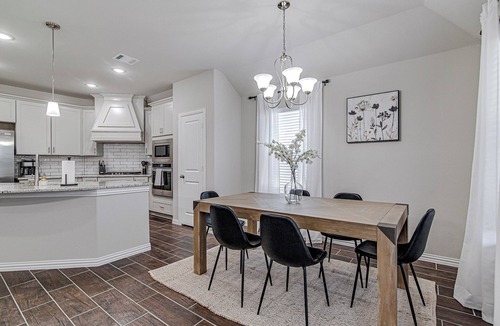 Burleson House | Where Comfort Meets Convenience