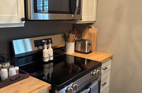 Denton Apartment | "WHERE COMFORT MEETS STYLE."