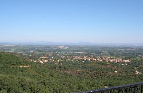 Laroque-des-Alberes Apartment | Where Eagles Fly Villa