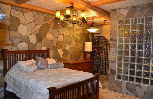 Zephyr Cove Bed & Breakfast | Where Eagles Fly Bed & Breakfast
