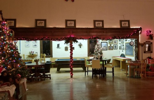Beaver City House | Where family & friends gather