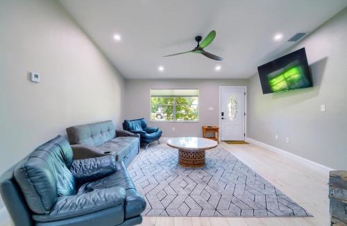 Crystal River House | Where Manatees Mingle