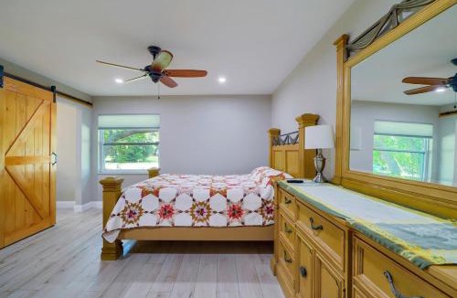 Crystal River House | Where Manatees Mingle