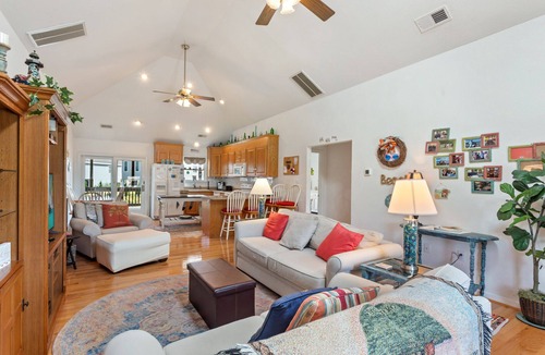 Sea Scape House | Where R You?: Private Pool, Quiet Retreat, OBX
