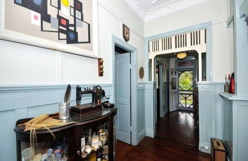 Tea Gardens House | Where the River Runs