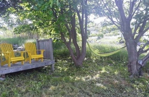Heart's Content House | Where Your Heart’s Content Glamper w/firepit Waterfront Centrally Located
