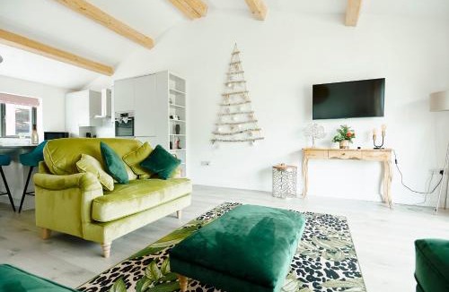 Settle House | Whernside Lodge