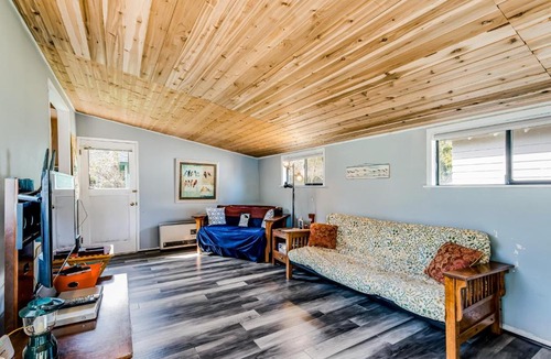 Freeland House | Whidbey Cottage on Holmes Harbor