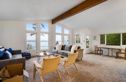 Lagoon Point House | Whidbey Island Wonder