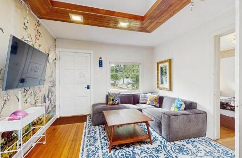 Langley House | Whimsical Getaway