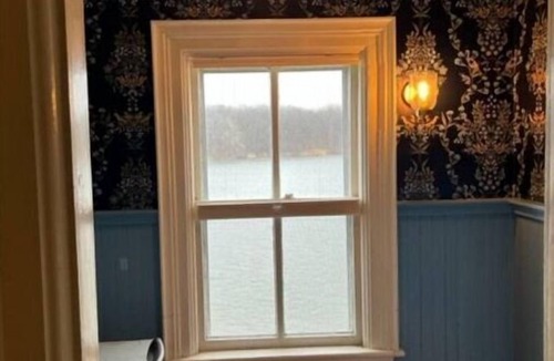 Town of New Baltimore House | Whip's River House - 1850's Riverfront Home in Hamlet of New Baltimore